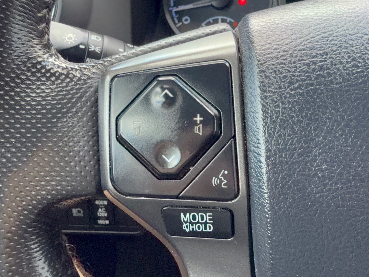 Used 2020 Toyota Tacoma TRD Sport w/ TRD Premium Sport Package RWD image 18