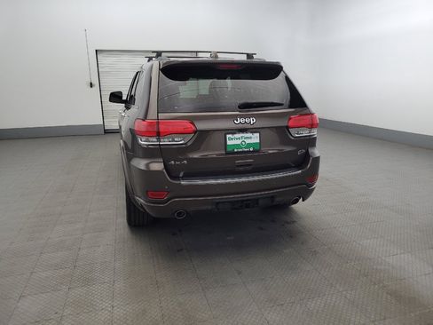 Used 2019 Jeep Grand Cherokee Overland image 6