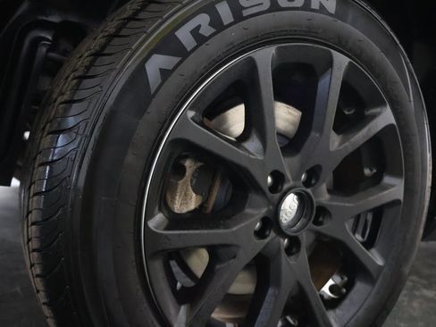 Used 2016 Jeep Cherokee Latitude image 29