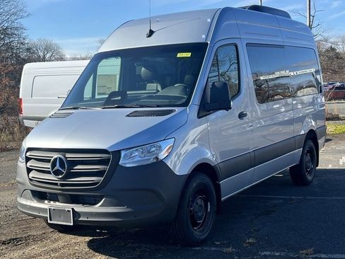 New 2025 Mercedes-Benz Sprinter 2500 image 9