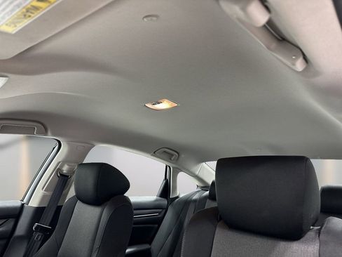 Used 2022 Honda Accord LX image 8