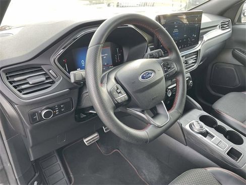 Certified 2023 Ford Escape ST-Line w/ Tech Pack #1 image 17