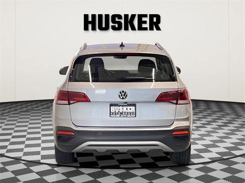 Used 2024 Volkswagen Taos S image 5