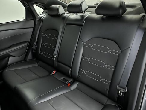 Used 2024 Kia Forte GT-Line image 19