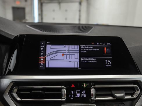 Used 2021 BMW 330i xDrive Sedan w/ Convenience Package image 15