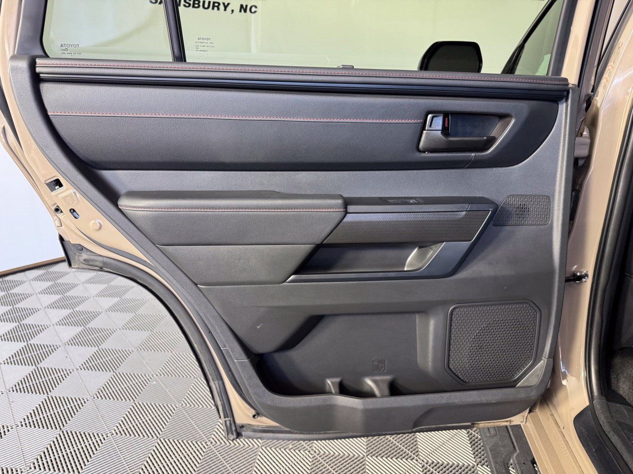 Used 2025 Toyota Sequoia TRD Pro AWD/4WD image 28