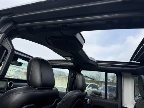 Used 2021 Jeep Wrangler Unlimited Rubicon image 26