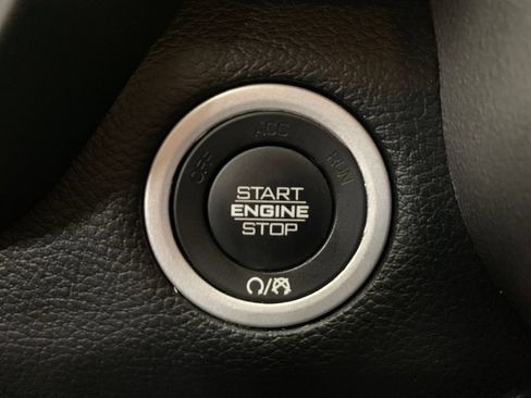 Used 2021 RAM 1500 Big Horn AWD/4WD image 14