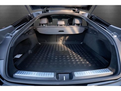 Used 2023 Mercedes-Benz GLC 300 4MATIC Coupe image 39