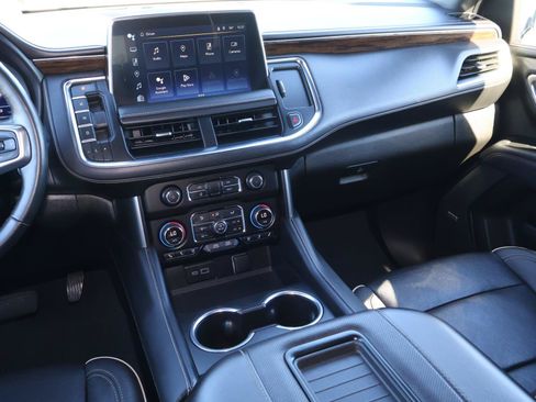Used 2023 Chevrolet Tahoe Premier RWD image 13