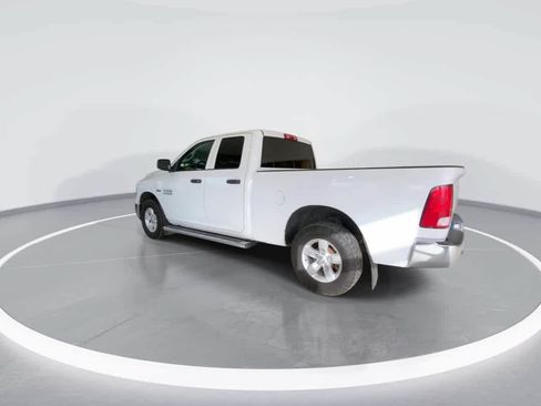 Used 2017 RAM 1500 ST w/ SXT Appearance Group AWD/4WD image 6