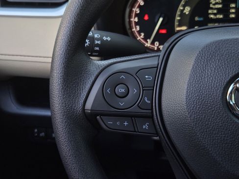 Certified 2025 Toyota RAV4 LE image 20