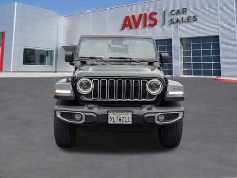 Used 2024 Jeep Wrangler Sahara image 2
