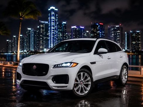 Used 2019 Jaguar E-PACE SE AWD/4WD image 1