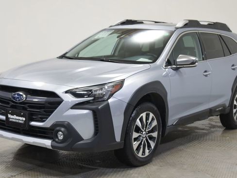 Used 2024 Subaru Outback Touring XT AWD/4WD image 5