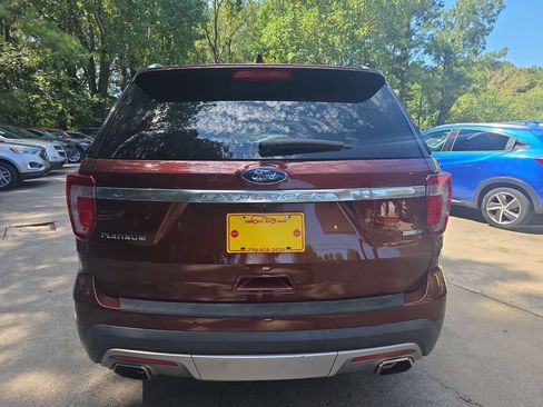 Used 2016 Ford Explorer Platinum AWD/4WD image 5