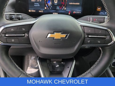 Certified 2026 Chevrolet Traverse LT AWD/4WD image 11