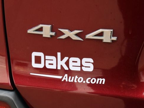 Used 2019 Jeep Cherokee Limited w/ Luxury Group image 19