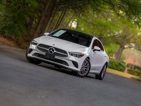 Used 2020 Mercedes-Benz CLA 250 image 21
