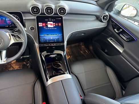 Certified 2025 Mercedes-Benz GLC 300 image 15
