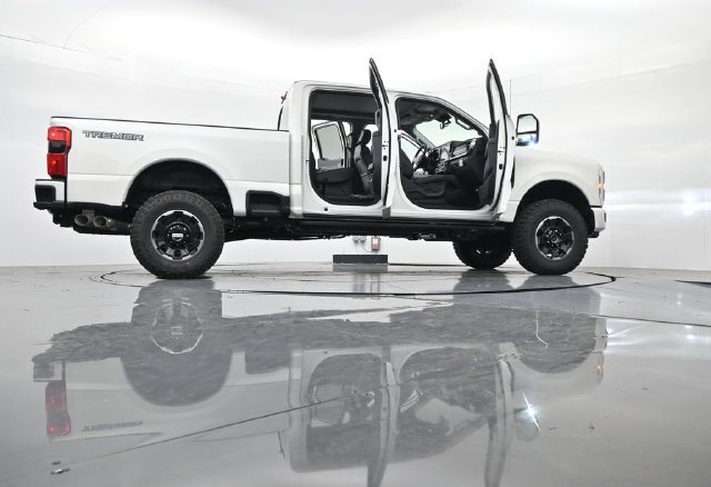 New 2026 Ford F350 Lariat w/ Tremor Off-Road Package AWD/4WD image 58
