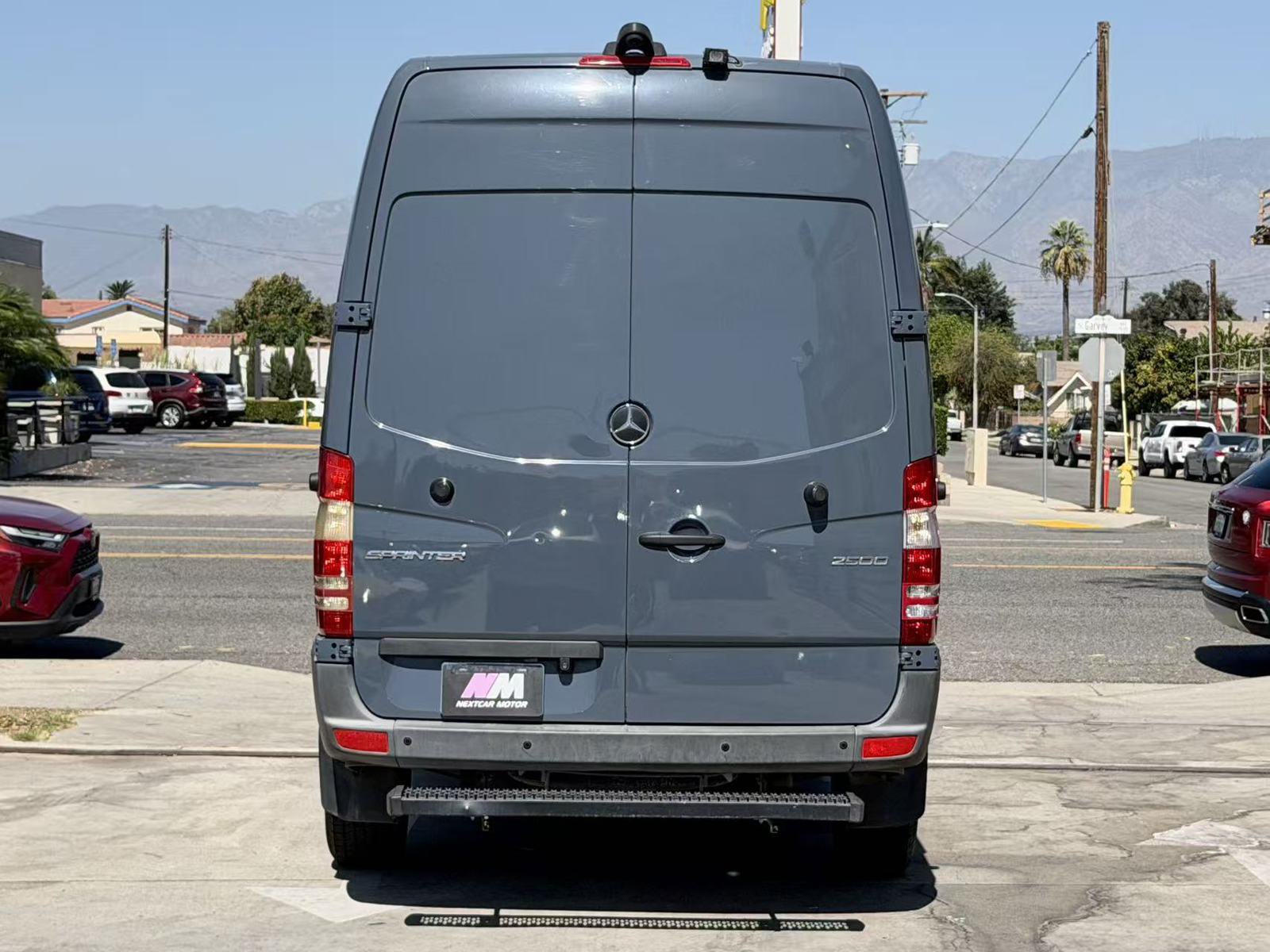 Used 2018 Mercedes-Benz Sprinter 2500 image 6
