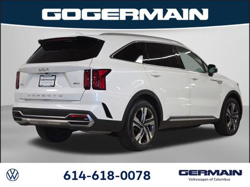 Used 2022 Kia Sorento EX w/ Panoramic Sunroof Package AWD/4WD image 9