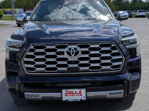 Used 2023 Toyota Sequoia Capstone AWD/4WD image 2
