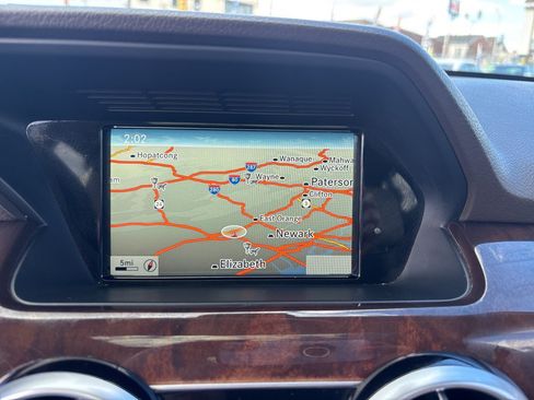 Used 2015 Mercedes-Benz GLK 350 4MATIC image 22
