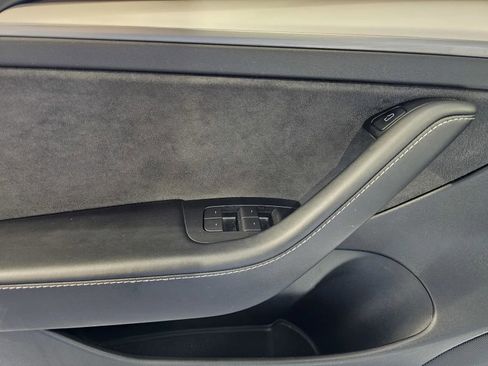Used 2022 Tesla Model 3 RWD image 13