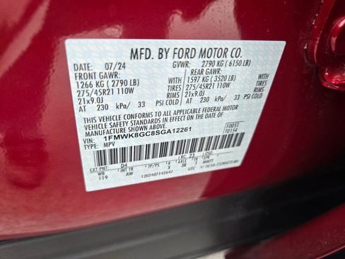 Used 2025 Ford Explorer ST image 14