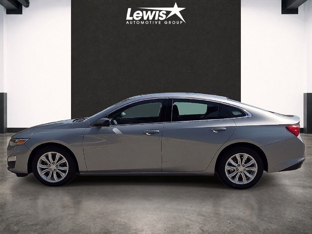 Used 2024 Chevrolet Malibu LT FWD image 2