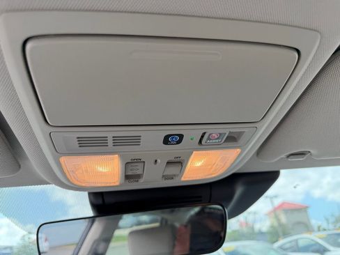 Used 2020 Honda Accord Touring image 28