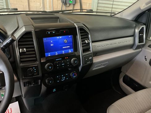 Used 2021 Ford F350 XLT image 21