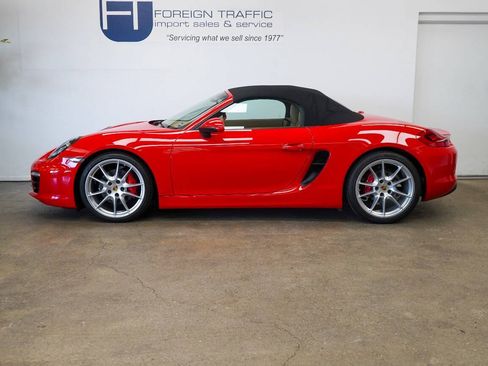 Used 2015 Porsche Boxster S RWD image 11