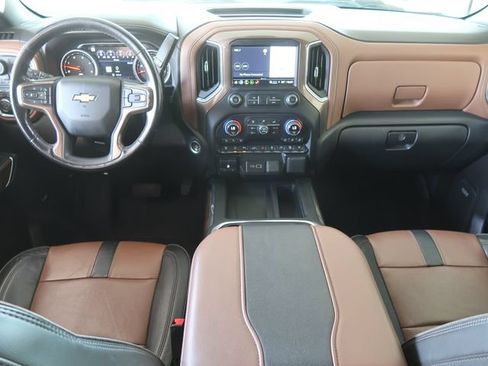 Used 2023 Chevrolet Silverado 2500 High Country w/ Z71 Off-Road Package AWD/4WD image 12