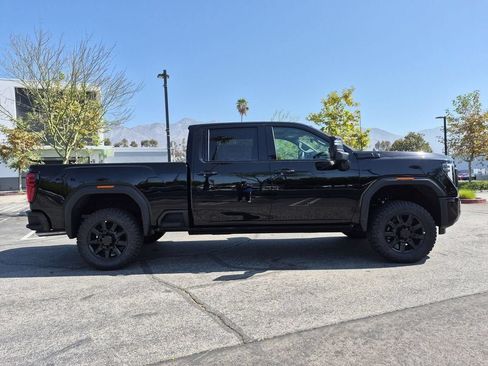 New 2026 GMC Sierra 2500 Denali w/ Denali Reserve Package AWD/4WD image 2