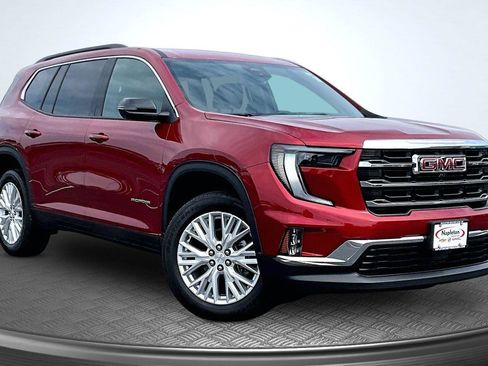 Used 2024 GMC Acadia Elevation w/ Luxury Package FWD image 13