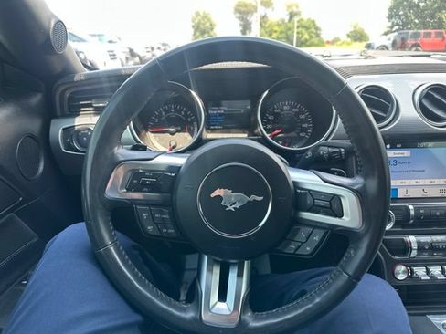 Used 2018 Ford Mustang Coupe w/ Equipment Group 101A RWD image 27