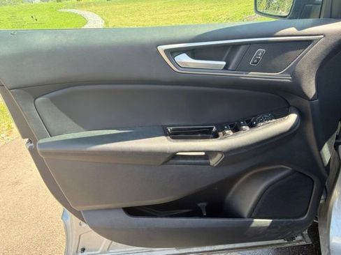 Used 2020 Ford Edge SEL FWD image 22