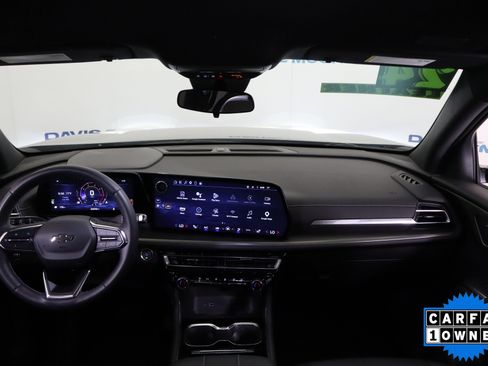 Used 2024 Chevrolet Traverse LT w/ Midnight/Sport Edition FWD image 15