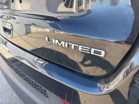Used 2022 Jeep Compass Limited w/ Sun and Sound Group AWD/4WD image 5