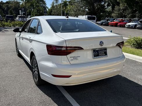 Used 2021 Volkswagen Jetta SE image 14