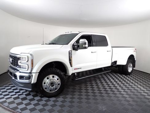 Used 2026 Ford F450 Lariat w/ Lariat Ultimate Package AWD/4WD image 13