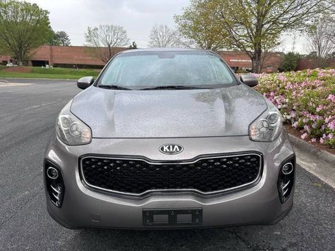 Used 2017 Kia Sportage LX image 3