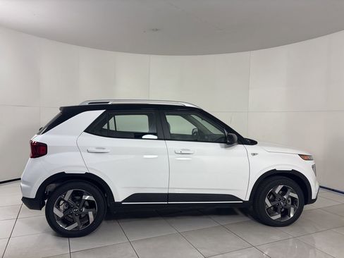 New 2026 Hyundai Venue SEL image 6