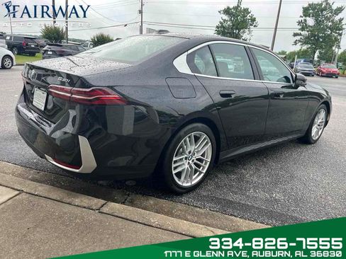 Used 2024 BMW 530i w/ Premium Package image 6