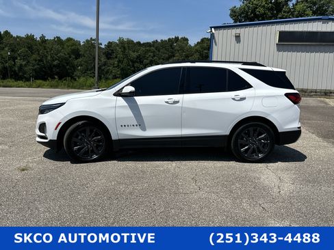 Used 2022 Chevrolet Equinox RS w/ Infotainment Package image 34