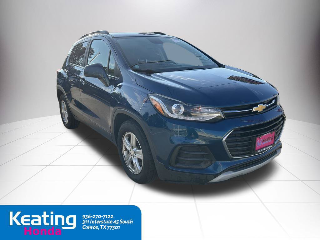 Used 2020 Chevrolet Trax LT w/ LT Convenience Package FWD image 3