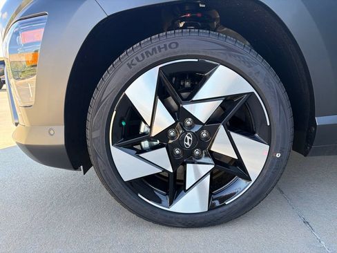 New 2026 Hyundai Kona Limited FWD image 23